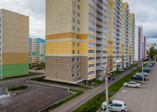 Адмирала Ушакова, 15